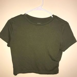 Short sleeve crop top